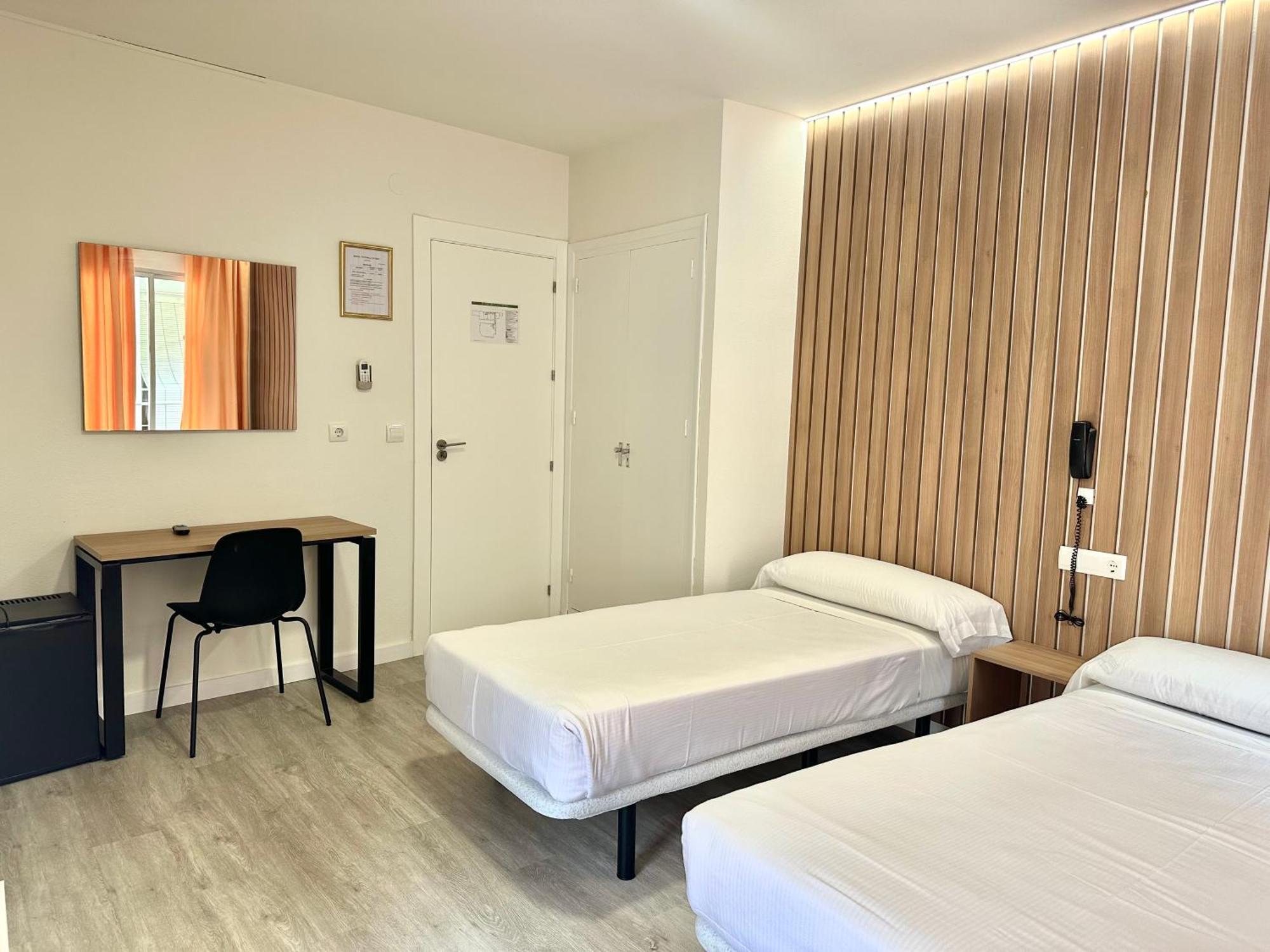 Hotel Victoria Centro Almuñécar Esterno foto